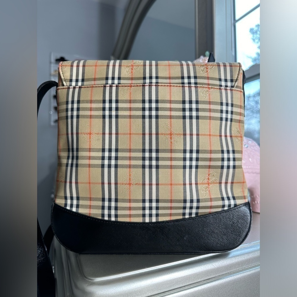 Burberrys Messenger Bag and Coin Purse Bundle - Picture 3 of 16